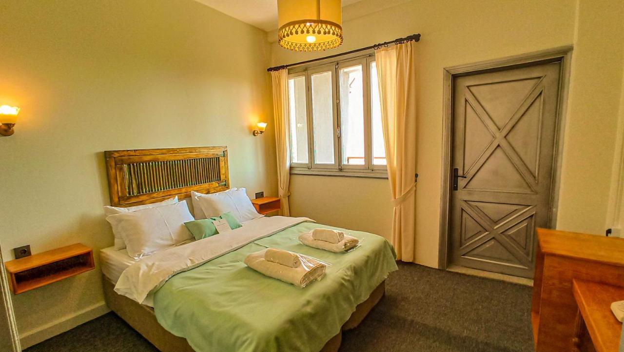 Variante Hotel İzmir Luaran gambar